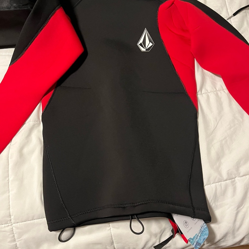 Volcom Black and Red Men's (and women's ) Swim Rash Guard